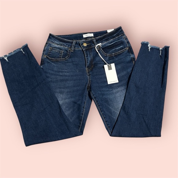 Zara Denim - Zara Dark Blue Cropped Jeans